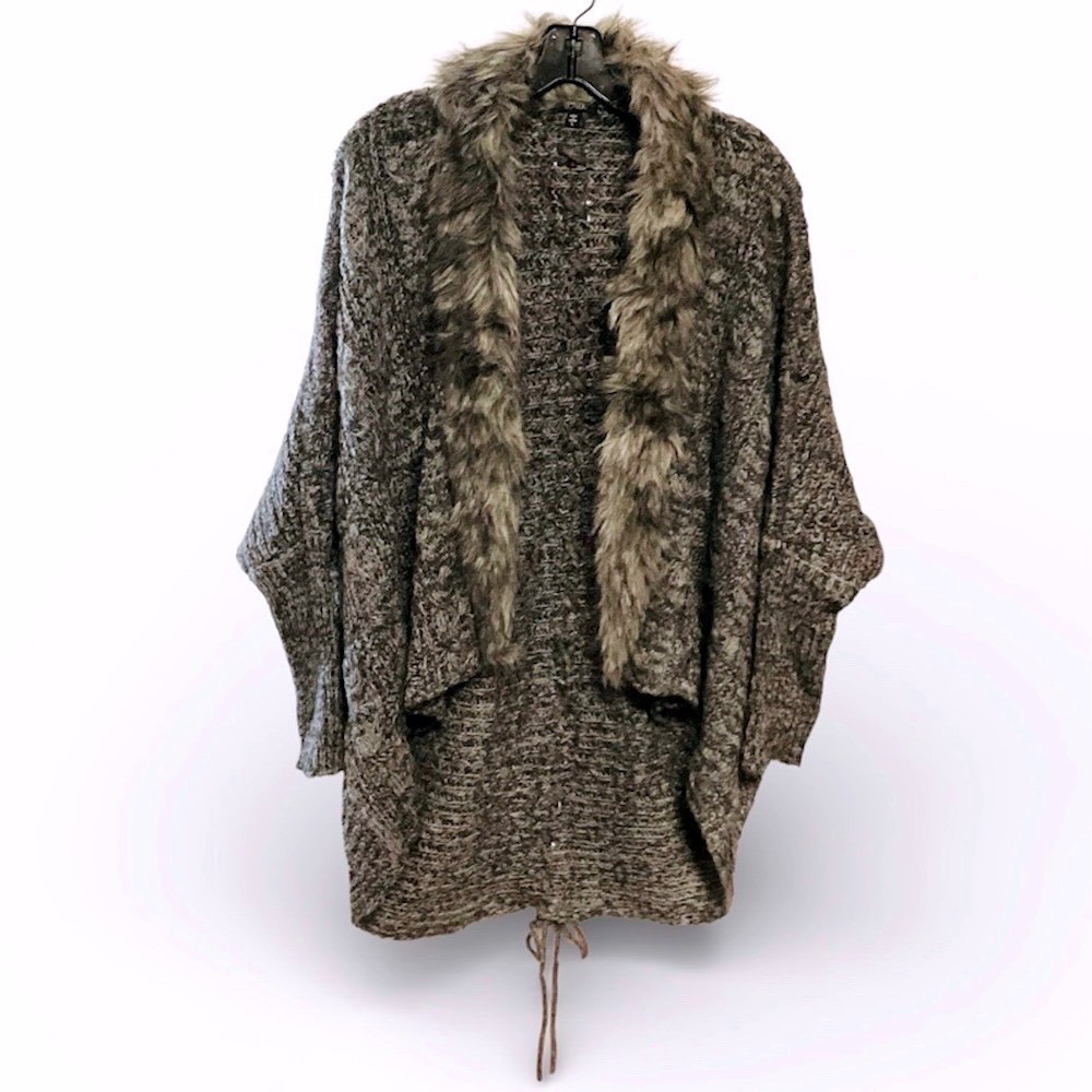 XOXO Women's Cardigan Faux Fur Collar Braid Detail Back‎ Hi Low Black/Gray Large